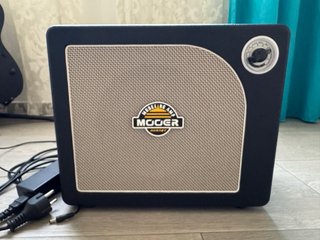 Mooer Hornet 30W Ampli Guitarra + Bluetooth