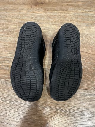 Groundies Barefoot Zapatos Negros