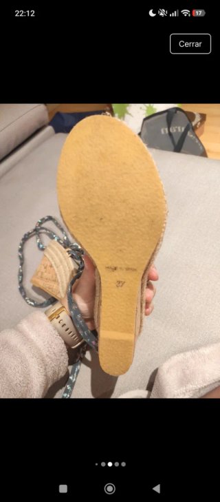 Sandalias de cuña con cordones