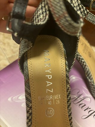 Zapatos de tacón Mary Paz cuadros Talla 40