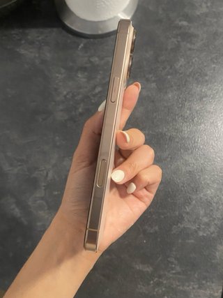 iPhone 16 Pro Max 256GB Dorado