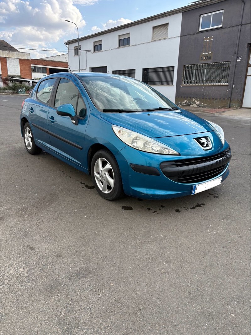 Peugeot 207 2007 - foto 1