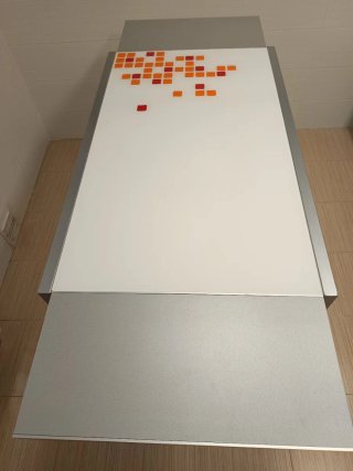 Mesa de cocina extensible de cristal y metal