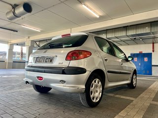 Peugeot 206 2004