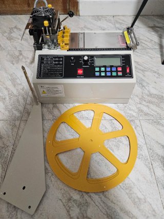 Máquina de corte de cinta