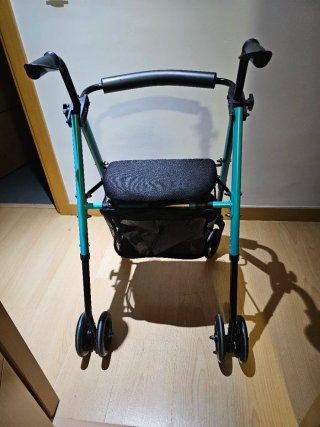 Andador adulto