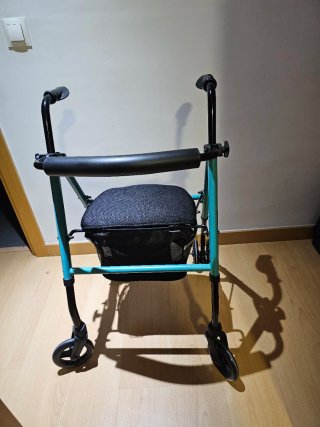 Andador adulto