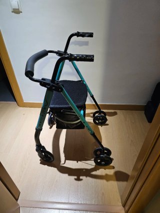 Andador adulto