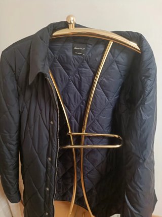 Chaquetón acolchado de Emidio Tucci para hombre.