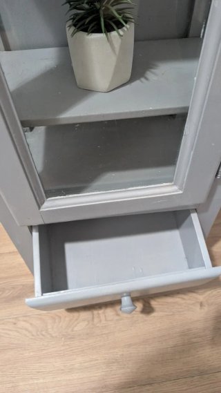 Armario expositor cristal y madera gris