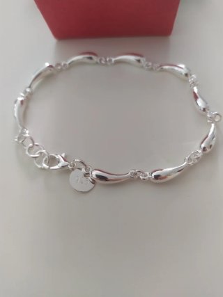 Conjunto de joyería lágrimas.