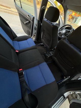 Volkswagen Golf 1.9 TDI 110CV 25 aniversario