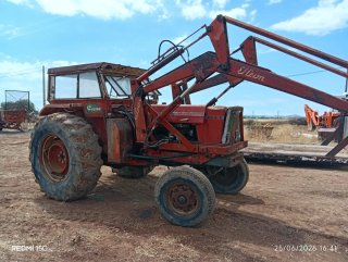 Tractor Ebro 684-E con pala frontal motor perkins