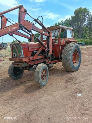 Tractor Ebro 684-E con pala frontal motor perkins