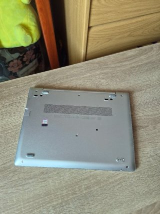 Portátil HP i7