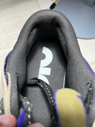 Zapatillas Beige y Morado