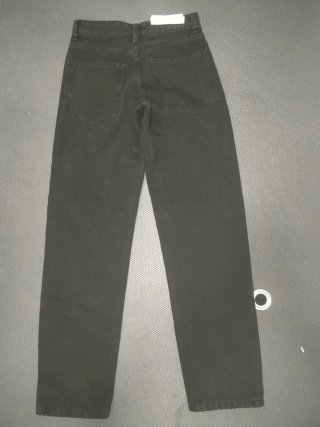 Pantalón vaquero Bershka negro recto