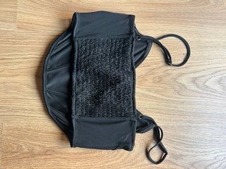 Top Corsé Negro Stradivarius