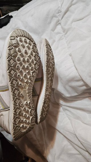 Zapatillas Munich grises y blancas