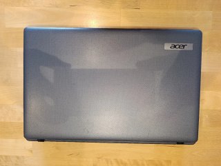 Portátil Acer con SSD 240GB + Accesorios
