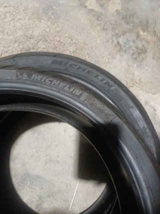 Michelin 120/70-17 y 160/60-17 Neumáticos