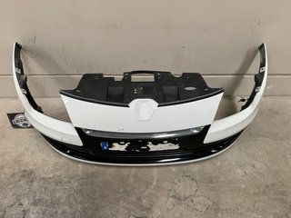 Paragolpes delantero Renault Megane III