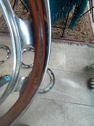 Juego 4 embellecedores ruedas coches clásicos
