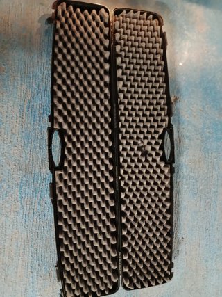 Maletín Browning Negro y Dorado