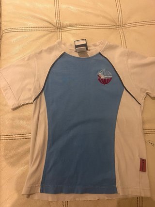 Camiseta uniforme Salesianas T8. Dispongo 2 unidad