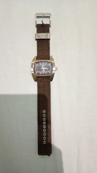 Reloj Diesel DZ-2118 con Correa de Lona Marrón