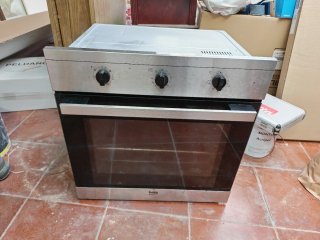 Horno y vitrocerámica Beko