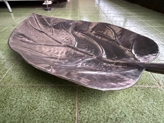 Centro de mesa hoja metal plateado