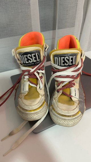 Zapatillas Diesel Talla 36 Edición limitada .