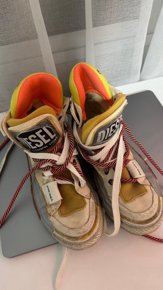 Zapatillas Diesel Talla 36 Edición limitada .
