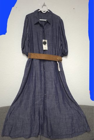 vestido midi con cinturón