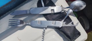 Navaja multiusos camping/senderismo