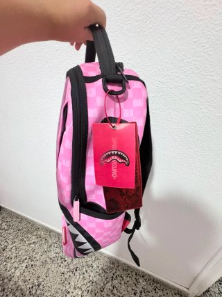Mochila Rosa Diseño Tiburón
