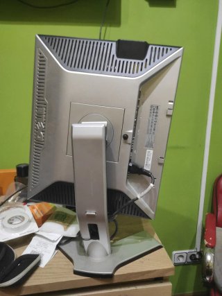 Monitor Dell 19 Plata y Negro