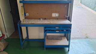 Banco de trabajo azul