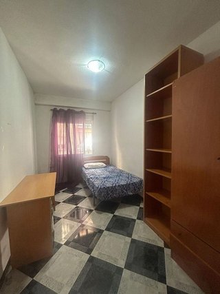 Piso en alquiler en Camino de Ronda - Rosaleda en Granada
