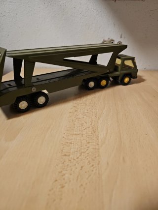 Camión Gozan Militar modelo Furia