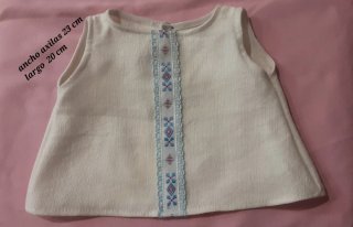 Vestido antiguo muñeca