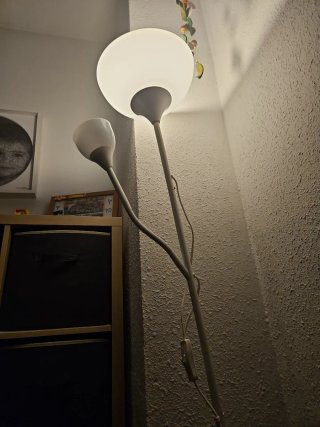 Lámpara de pie moderna