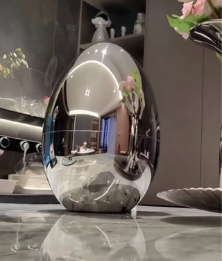 Elegante cubertería de metal