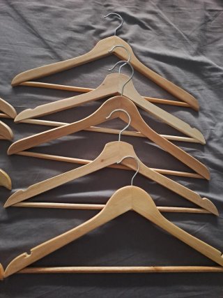 Pack 10 Perchas Madera Natural