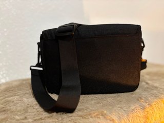 Cámara Canon Negra con Lentes Originales
