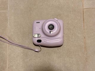 Cámara Instax Mini 11 Lila