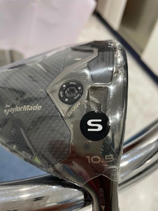 Driver TaylorMade Qi35 10.5º Varilla Fujikura