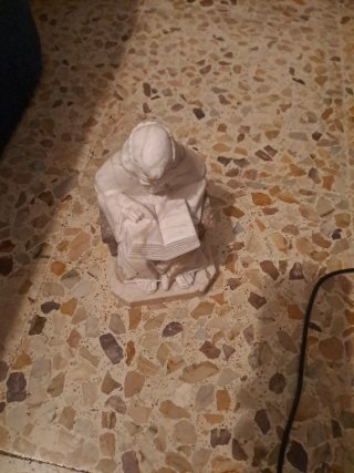 Aguantavlibros de mármol figura monje