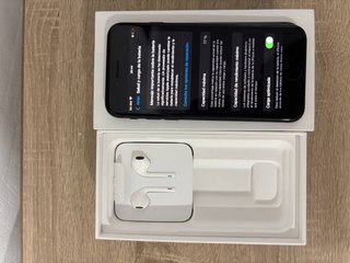 iPhone SE 2da Gen Negro